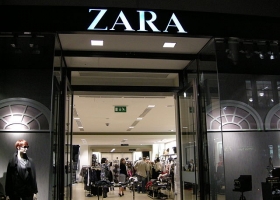 A Zara shopfront, London, 2007 (Source: Wikimedia Commons) A Zara shopfront, London, 2007 (Source: Wikimedia Commons)