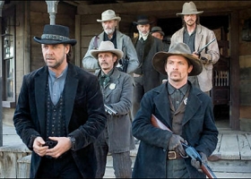 3:10 to Yuma, is a 2007 production directed by James Mangold produced by Cathy Konrad, starring Russell Crowe and Christian Bale, distributed by Lionsgate Films and Columbia Pictures 3:10 to Yuma, is a 2007 production directed by James Mangold produced by Cathy Konrad, starring Russell Crowe and Christian Bale, distributed by Lionsgate Films and Columbia Pictures