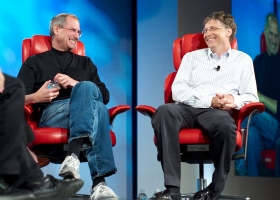 Steve Jobs and Bill Gates at 'D5: All Things Digital' conference in Carlsbad, California, in 2007 (Source: Wikimedia Commons) Steve Jobs and Bill Gates at 'D5: All Things Digital' conference in Carlsbad, California, in 2007 (Source: Wikimedia Commons)