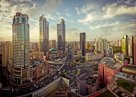 The commercial centre Xujiahui (Source: Wikimedia Commons) The commercial centre Xujiahui (Source: Wikimedia Commons)