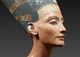 Queen Nefertiti of Egypt, 1350 BC (Courtesy: Neues Museum Berlin) Queen Nefertiti of Egypt, 1350 BC (Courtesy: Neues Museum Berlin)