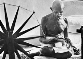 Mahatma Gandhi. Photo 1947 Margaret Bourke-White, LIFE Magazine (Source: Wikimedia) Mahatma Gandhi. Photo 1947 Margaret Bourke-White, LIFE Magazine (Source: Wikimedia)